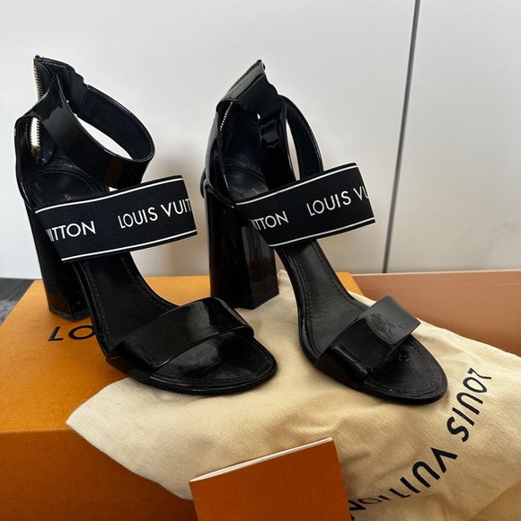 Heels Louis Vuitton - Picture 2 of 2